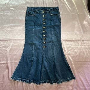 Y2K Flared Maxi denim skirt